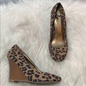 Report Black/Brown‎ Leopard Suede Wedges Sz 9